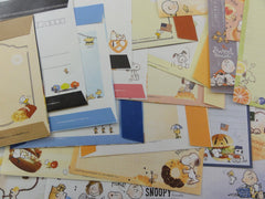 z Cute Kawaii Snoopy Peanuts Writing Letter Paper + Envelope Stationery Theme Set