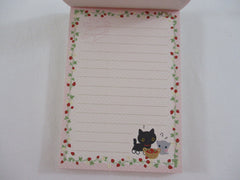 Cute Kawaii San-X Kutusita Nyanko Cat 4 x 6 Inch Notepad / Memo Pad - Stationery Designer Paper Collection